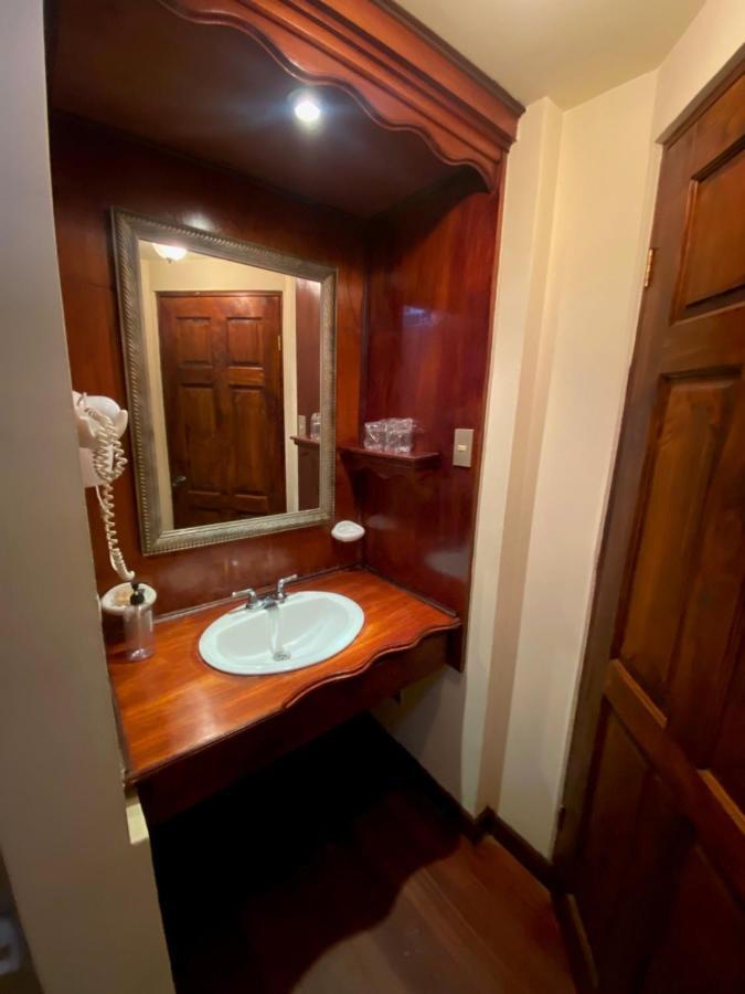 Casa Mora B&B Cartago Luaran gambar